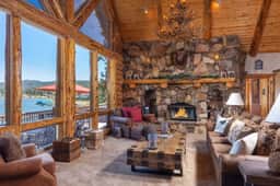Lakefront Luxury Private Dock, Spa & Game Room - Image 5