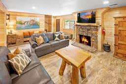 Walk to Lake · 2 Primary Suites · Game Room · BBQ - Image 3
