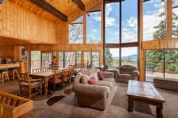 Lake View Chalet · 5BR/5BA · Hot Tub & Pool Table - Image 4