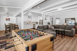 Bright Remodeled Cabin · Private Spa · Near Slopes - Image 3