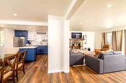 Walk to Snow Summit · Game Room & Spa · Sleeps 8 - Image 5
