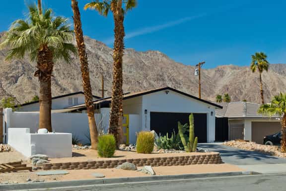 Desert Mid Century Oasis w/ Pool. Steps to Trails - Image 1