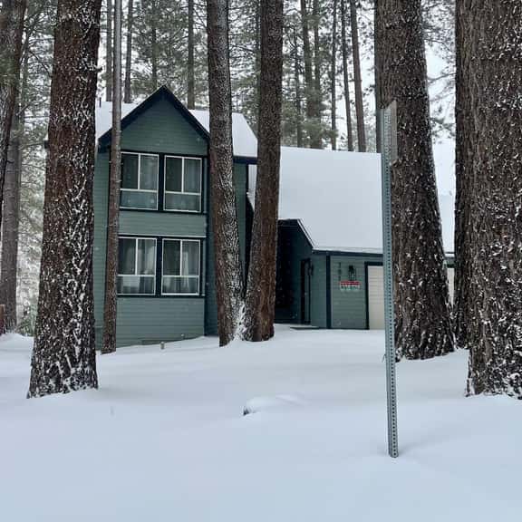 Steps to Snow Summit · Game Room & Spa · 3BR/3BA - Image 1