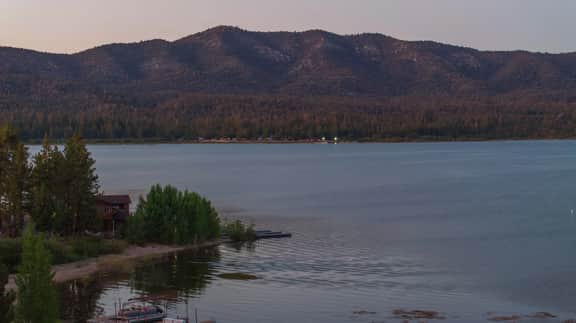 Lakeview Getaway - Image 3