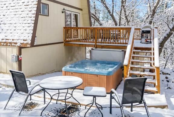 Moonridge Cabin · Hot Tub · Bunk Room · Sleeps 10 - Image 3