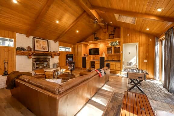 Indoor Hot Tub · Walk to Snow Summit · Game Room - Image 5
