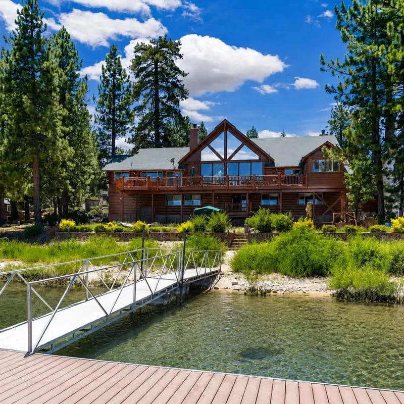 Private Lakefront